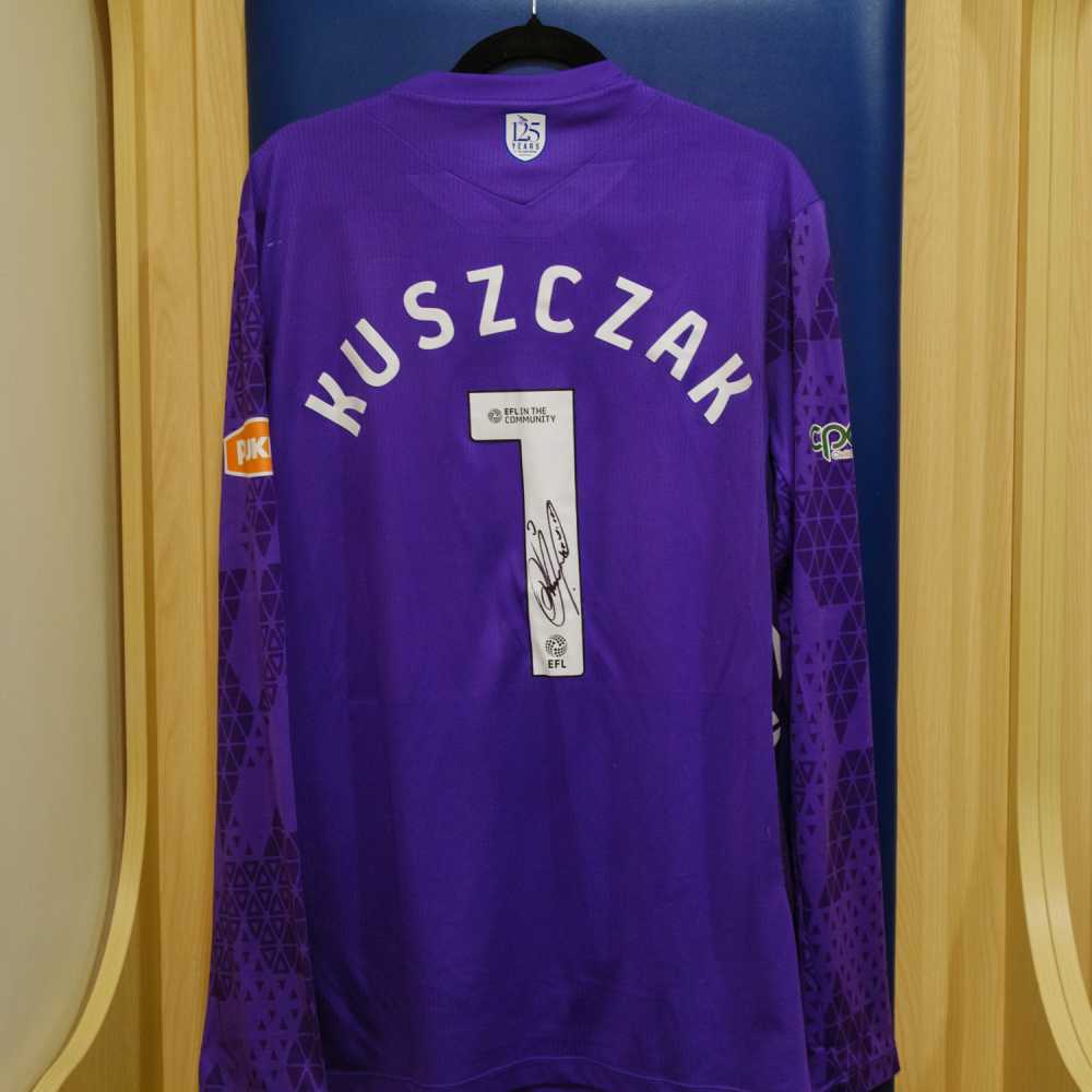 WBA 25/26 Match Worn Away GK Shirt by Kuszczak